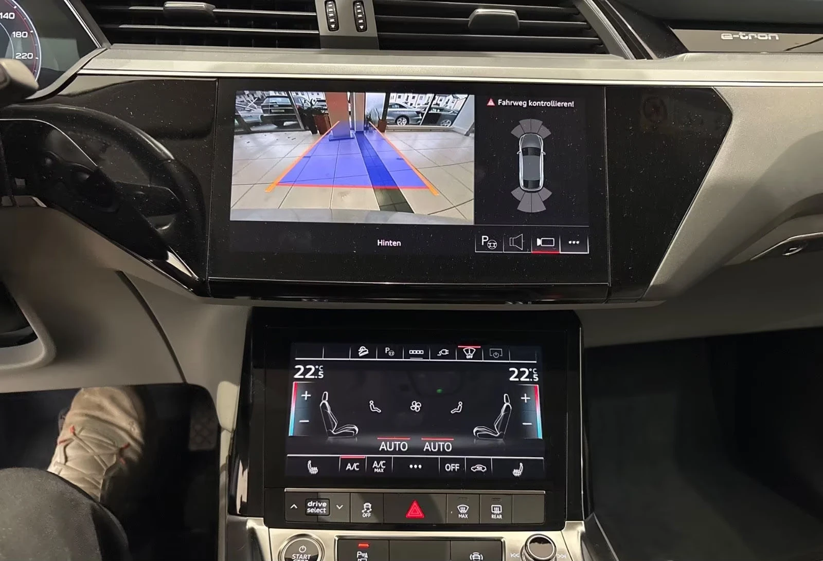 Audi E-Tron 55/408HP/SPORTBACK/QUATTRO/CAM/ACC/LED/HUD/868vv | Mobile.bg � ����������� 11