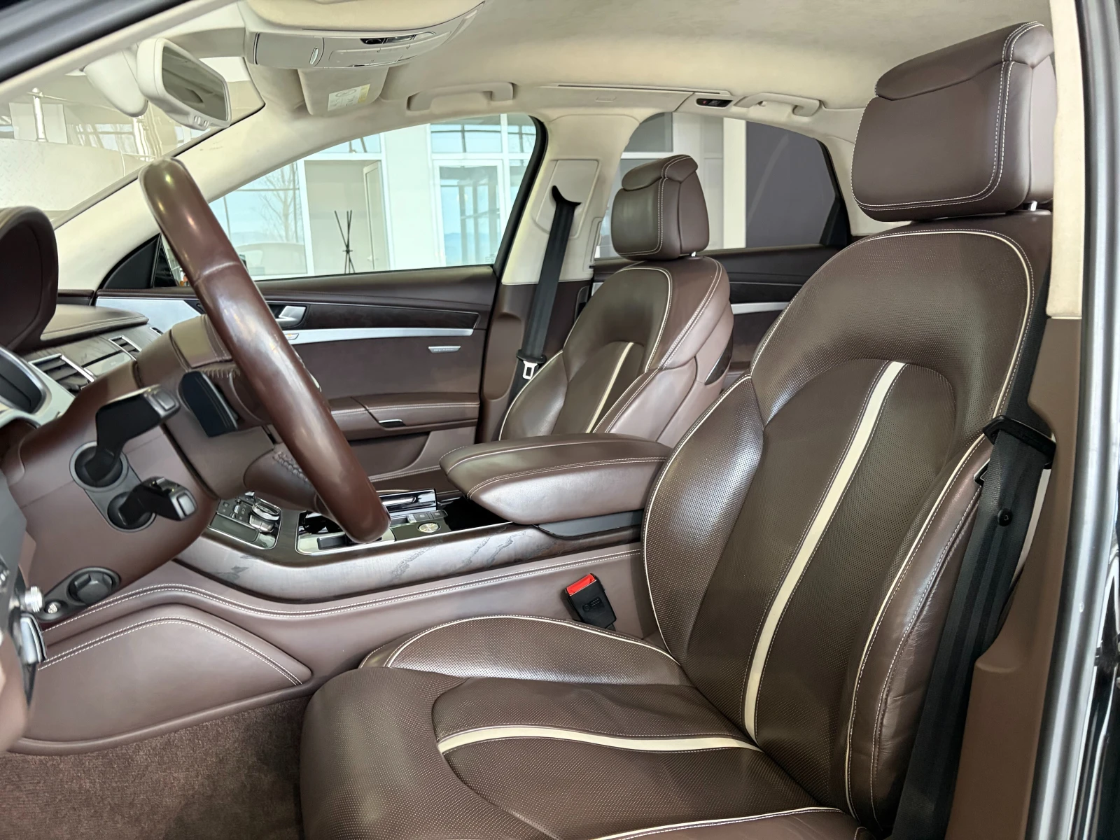 Audi A8 V8 4.2 TDI | Matrix | HUD | Massage | Air, снимка 13 - Автомобили и джипове - 54204750