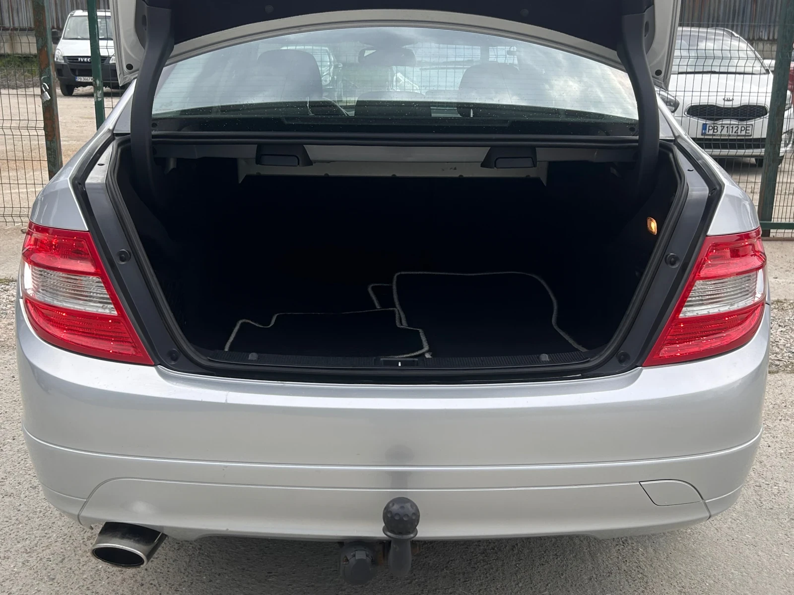 Mercedes-Benz C 200, снимка 5 - Автомобили и джипове - 54360474