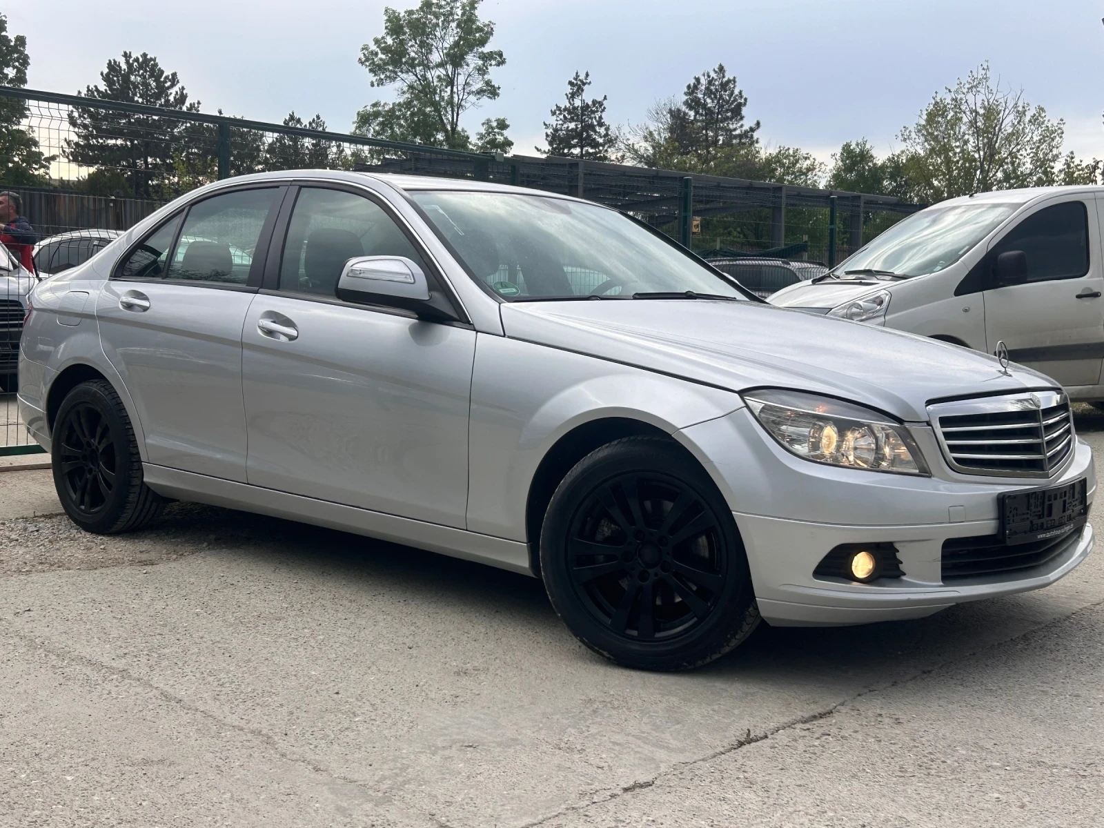 Mercedes-Benz C 200, снимка 8 - Автомобили и джипове - 54360474