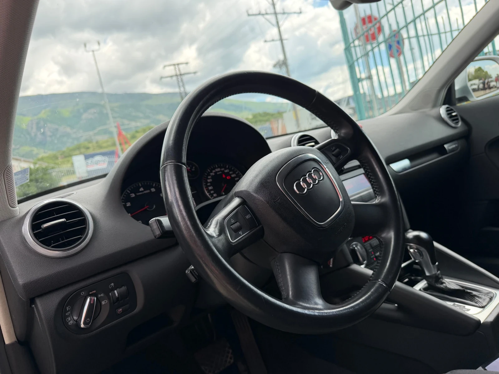 Audi A3 1.4 TFSI* Automatic, снимка 4 - Автомобили и джипове - 54725389