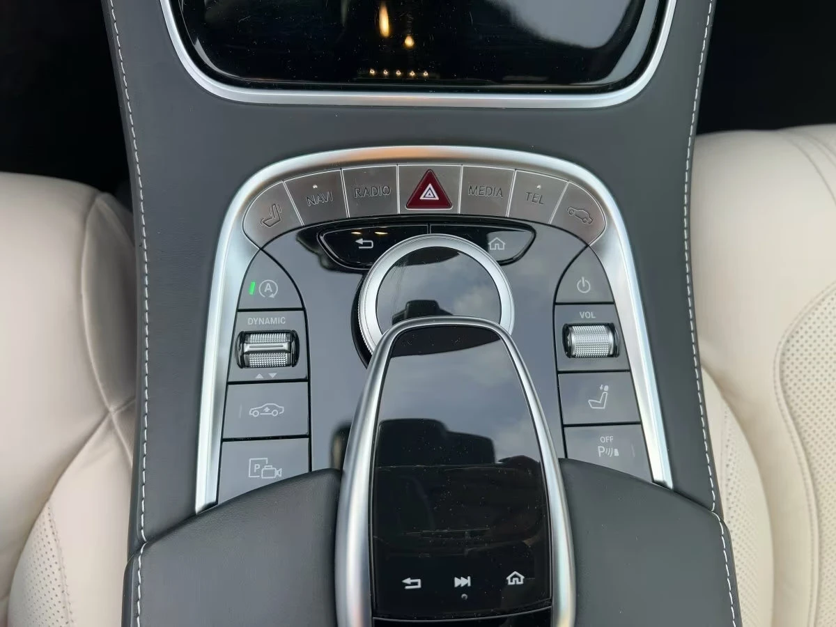 Mercedes-Benz 450 AMG/367HP/PLUS/CAM/MEMO/BURM/LED/433q, снимка 12 - Автомобили и джипове - 54972647