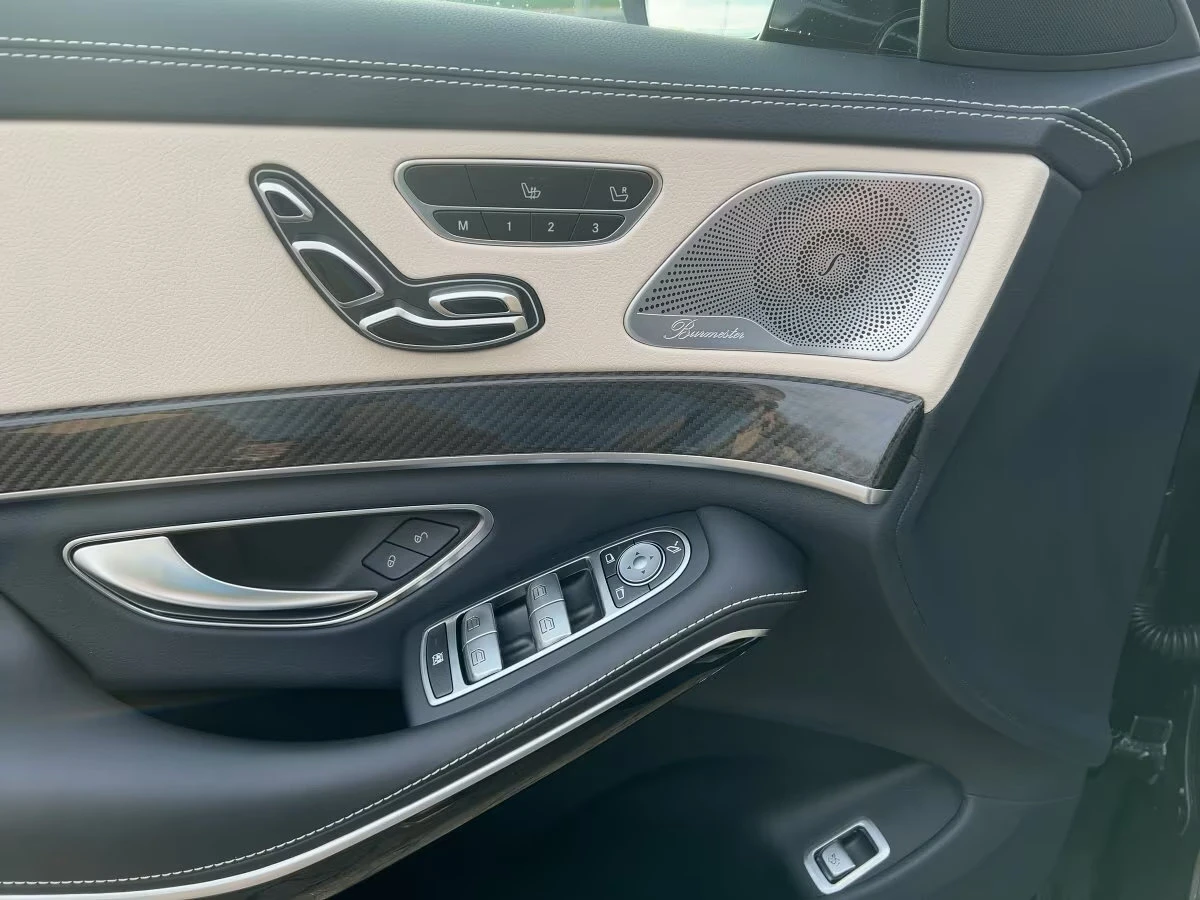 Mercedes-Benz 450 AMG/367HP/PLUS/CAM/MEMO/BURM/LED/433q, снимка 6 - Автомобили и джипове - 54972647