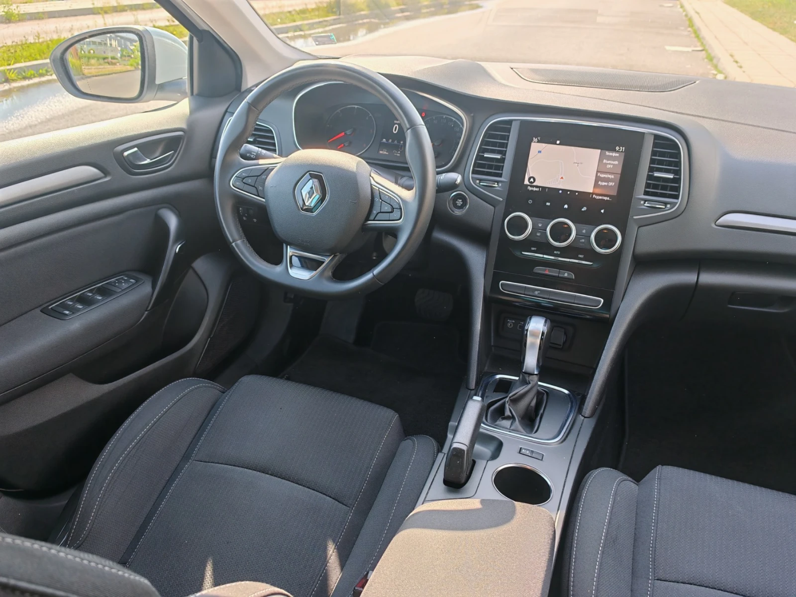 Renault Megane 1900���� �� ����������, 1.5dCi ZEN EDC7-��������� | Mobile.bg � ����������� 10