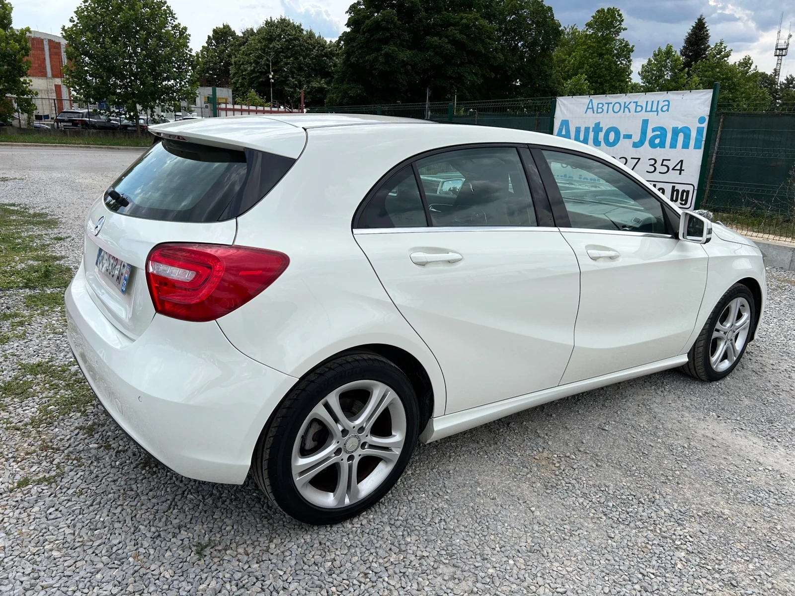 Mercedes-Benz A 200 1.8CDi/LED/136k.c./NAVi/ПАНОРАМА/EURO 5, снимка 3 - Автомобили и джипове - 55210889