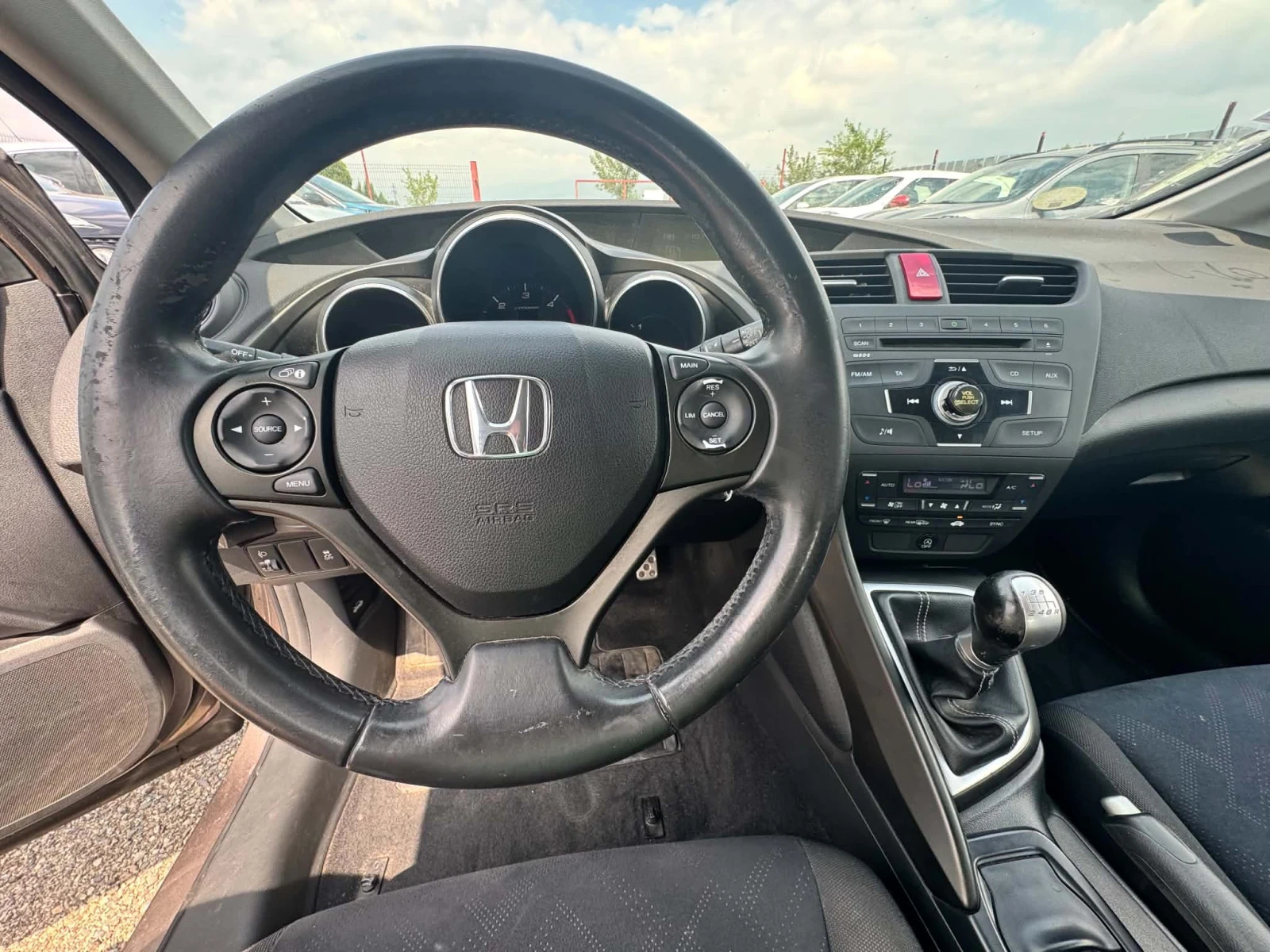 Honda Civic 2.2 I-DTEC 150 EXCLUSIVE, снимка 8 - Автомобили и джипове - 55380157