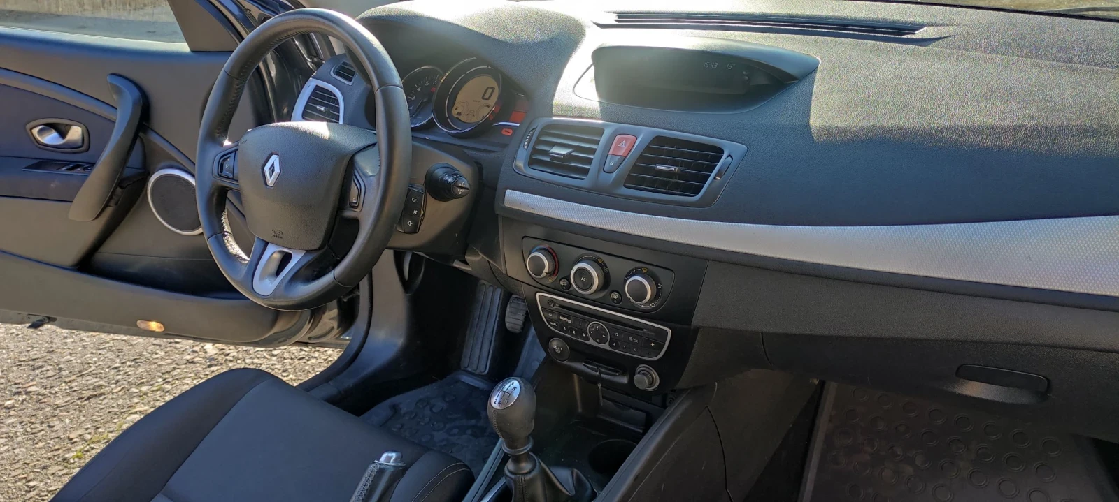 Renault Megane 2.0 Turbo , снимка 8 - Автомобили и джипове - 55669121