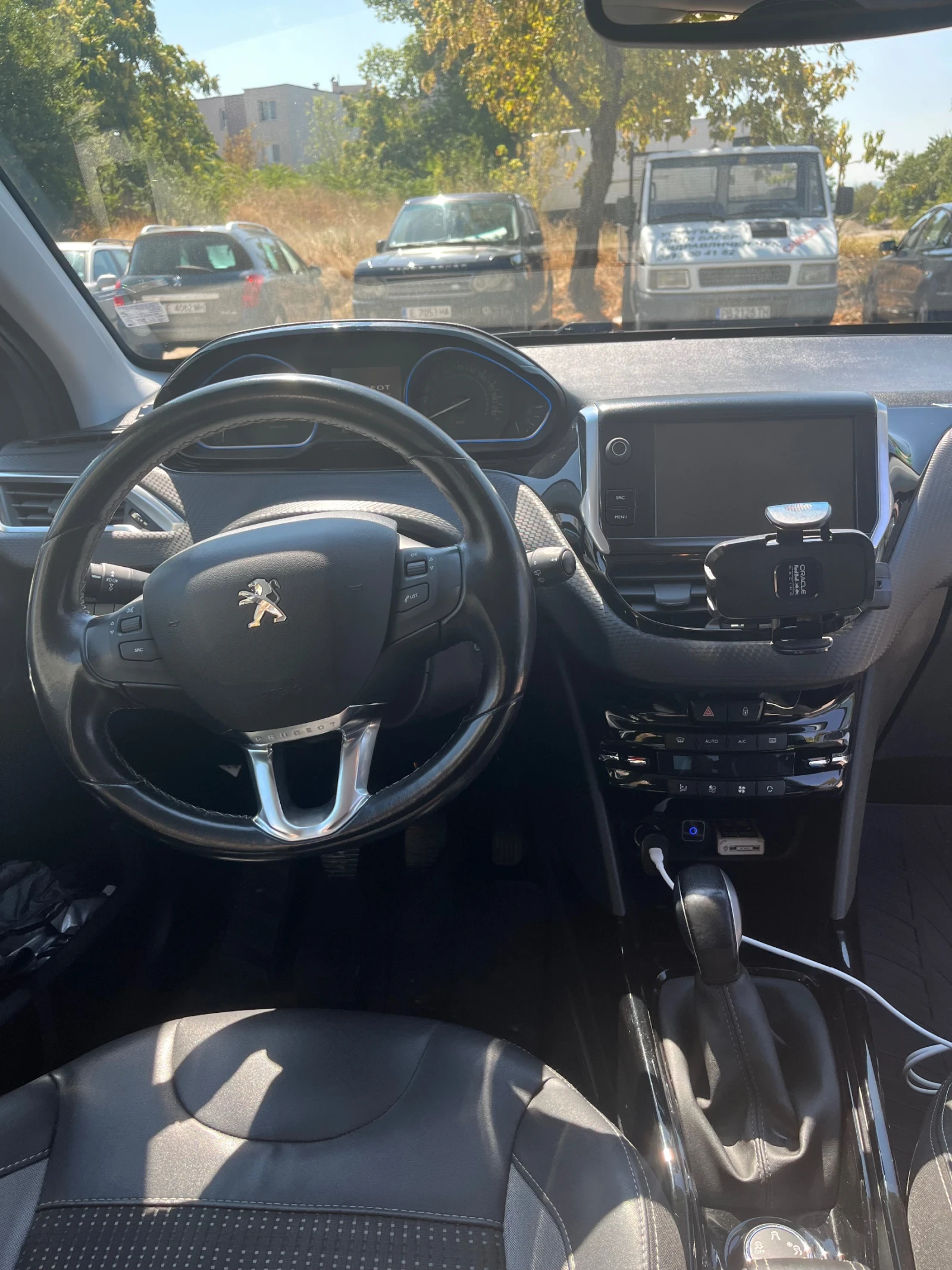 Peugeot 2008, снимка 5 - Автомобили и джипове - 55755075