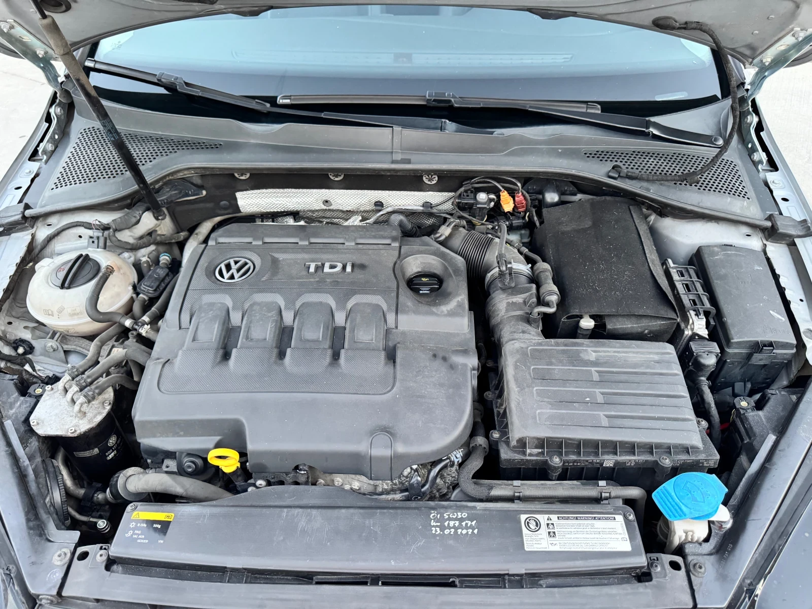 VW Golf VII 2.0tdi 4motion high line, снимка 9 - Автомобили и джипове - 55856813