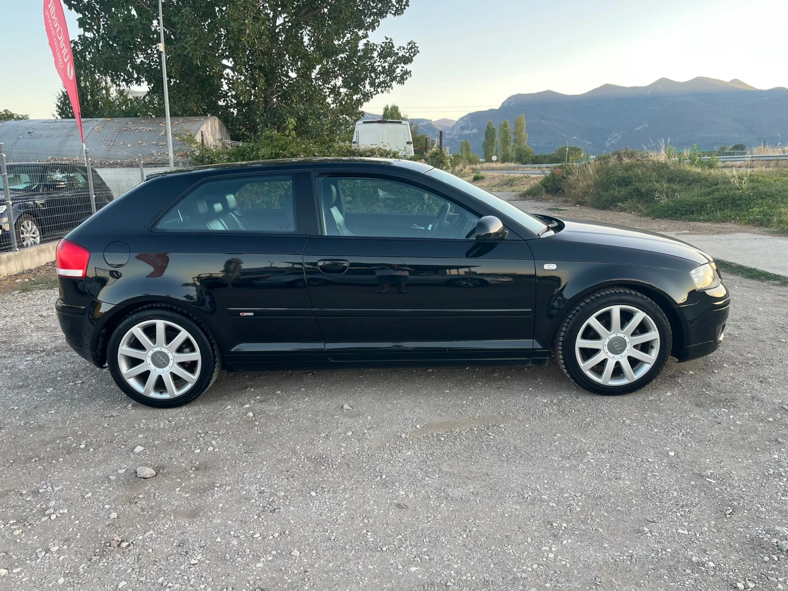 Audi A3 1.6i-S-LINE-AVTOMAT-ITALIA, снимка 4 - Автомобили и джипове - 55984687