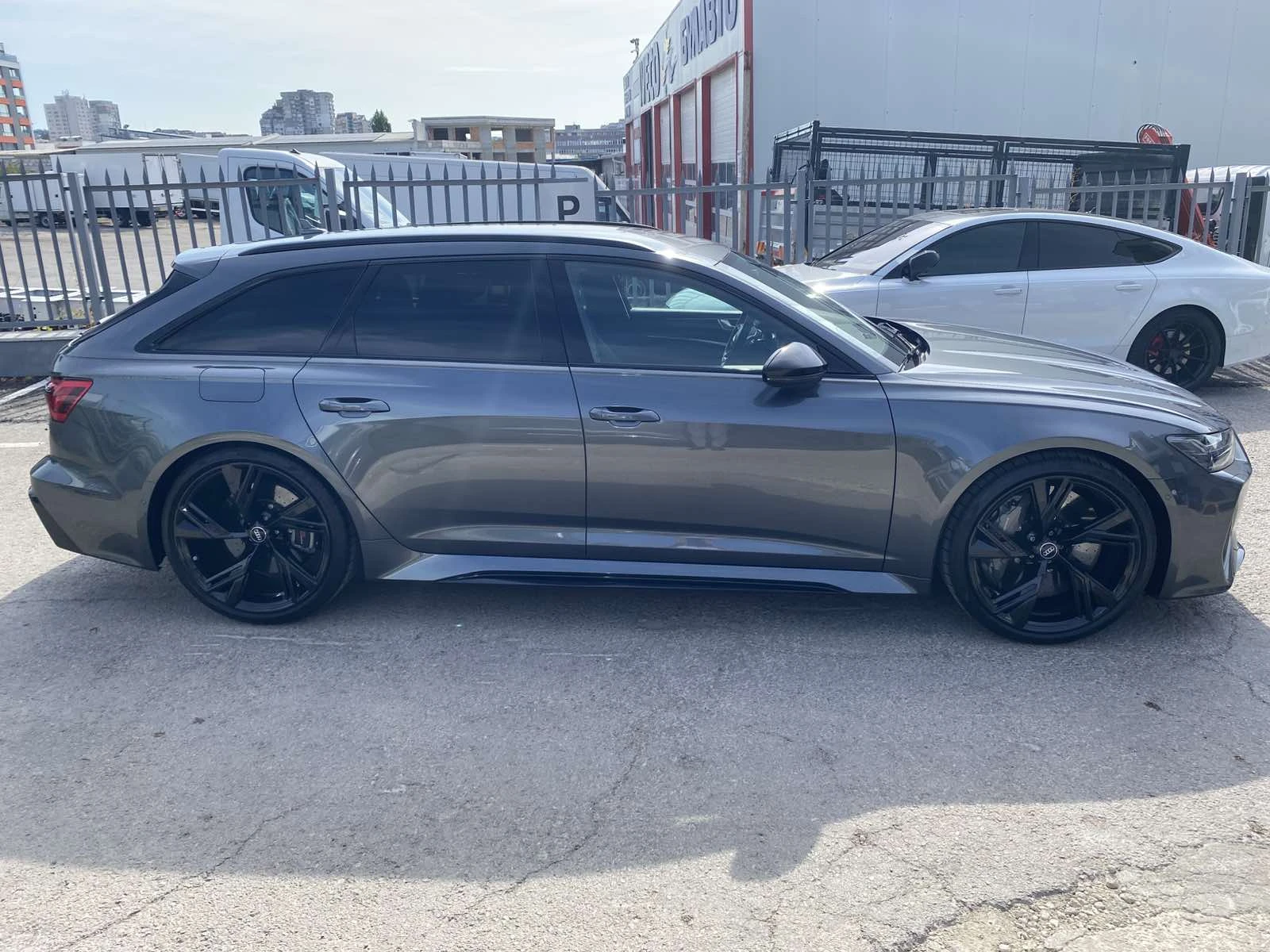 Audi Rs6 4.0 TFSI biturbo, снимка 4 - Автомобили и джипове - 56028387