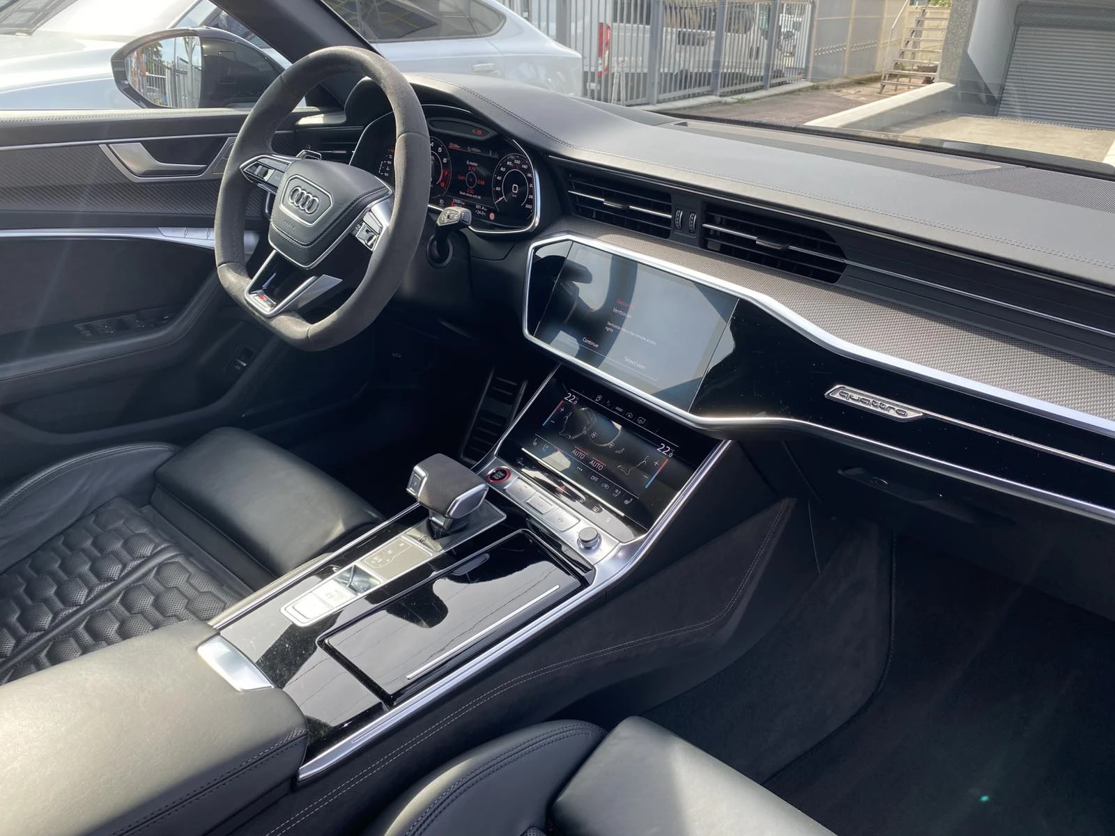 Audi Rs6 4.0 TFSI biturbo, снимка 12 - Автомобили и джипове - 56028387