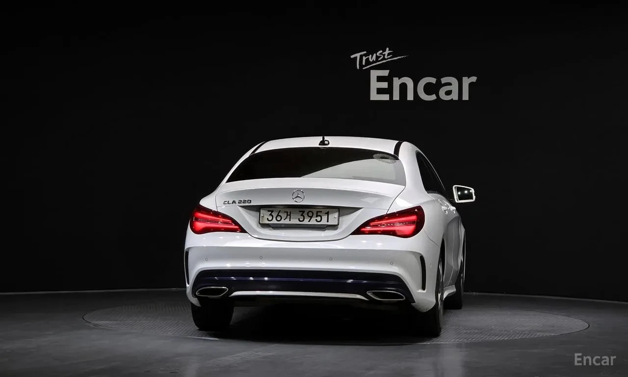 Mercedes-Benz CLA 220 AMG Line | АВТОФИНАНСИРАНЕ | ЦЕНА ДО БЪЛГАРИЯ, снимка 4 - Автомобили и джипове - 56155865