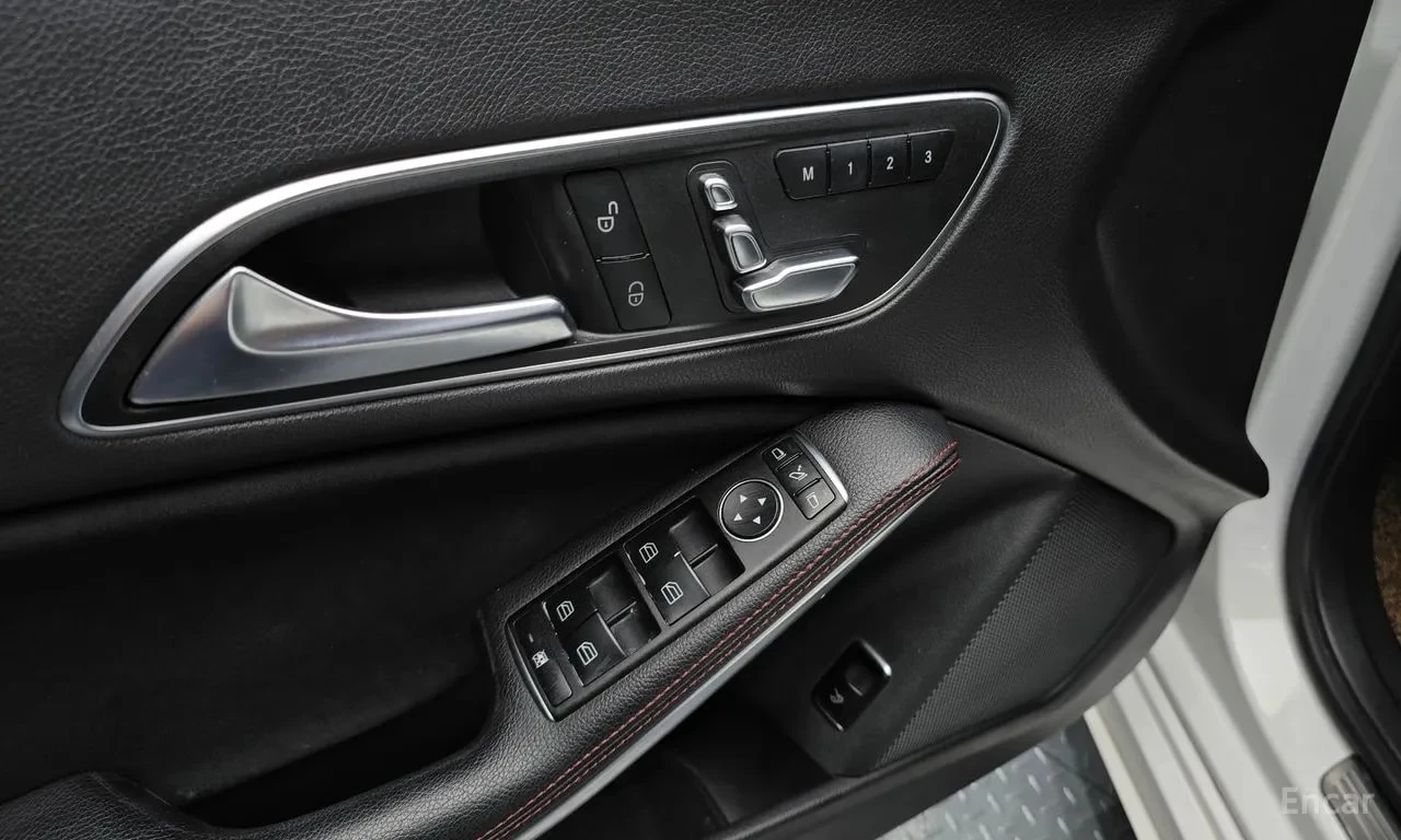 Mercedes-Benz CLA 220 AMG Line | АВТОФИНАНСИРАНЕ | ЦЕНА ДО БЪЛГАРИЯ, снимка 17 - Автомобили и джипове - 56155865