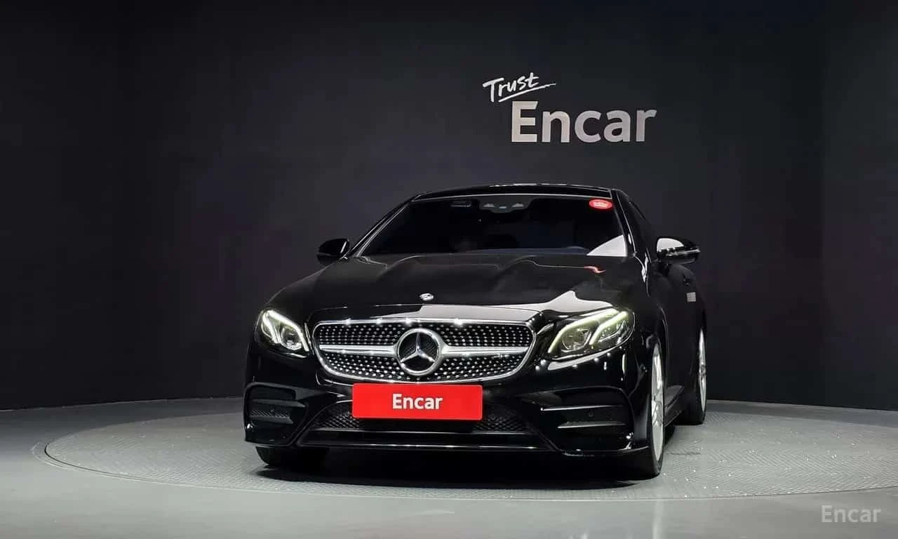 Mercedes-Benz E 220 d * Coupe * AMG * Head up * Панорама * , снимка 3 - Автомобили и джипове - 56217554