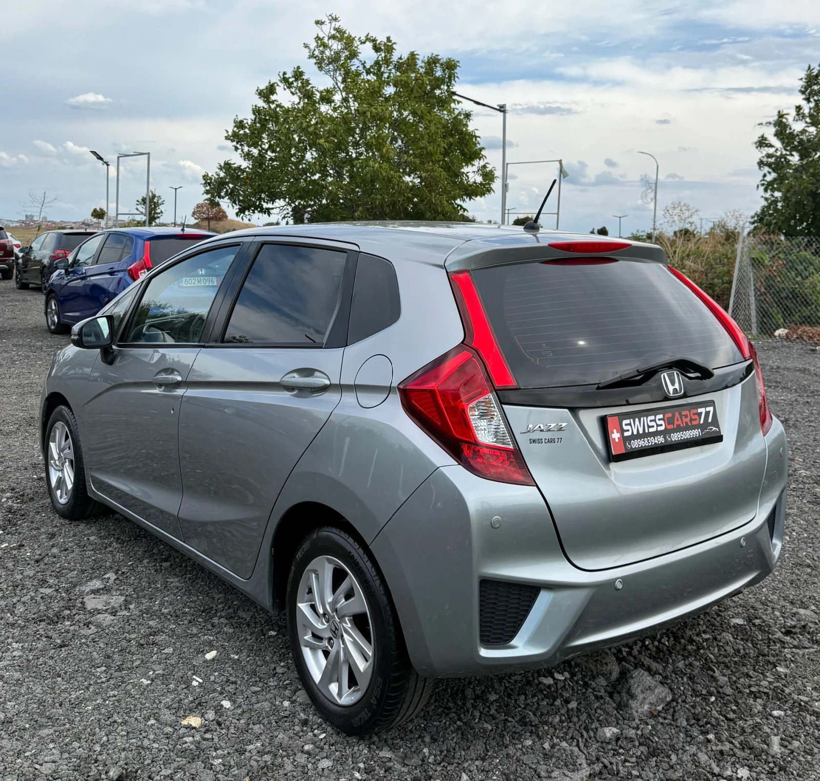 Honda Jazz 1.3i-VTEC Швейцария 100% Реални КМ ВИДЕО ЛИЗИНГ, снимка 4 - Автомобили и джипове - 56245249