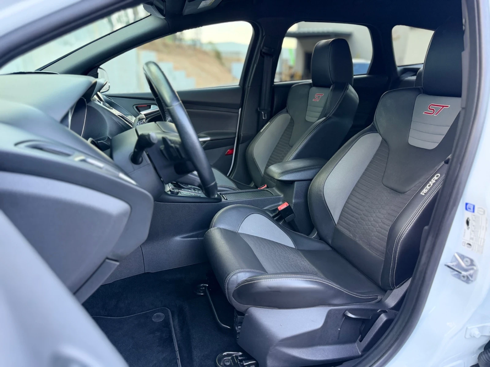 Ford Focus 2.0TDCi~185hp~ST~������� | Mobile.bg � ����������� 9