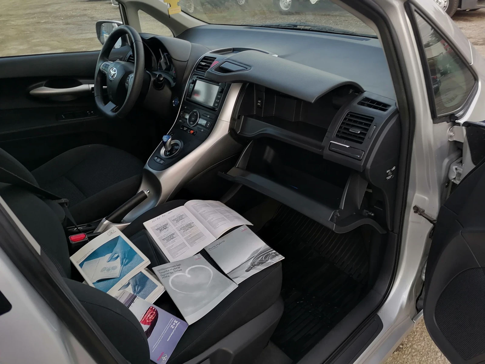 Toyota Auris | Mobile.bg � ����������� 12
