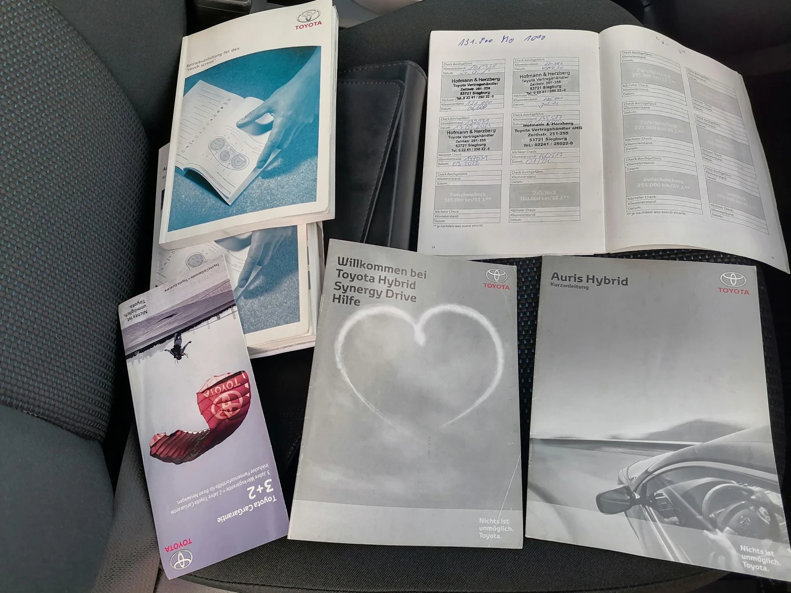 Toyota Auris | Mobile.bg � ����������� 10