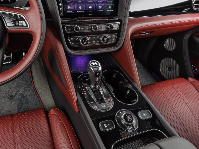 Bentley Bentayga S V8/CARBON/BLACKLINE/NAIM/PANO/TV/NIGHT VISION/, снимка 13 - Автомобили и джипове - 52719593