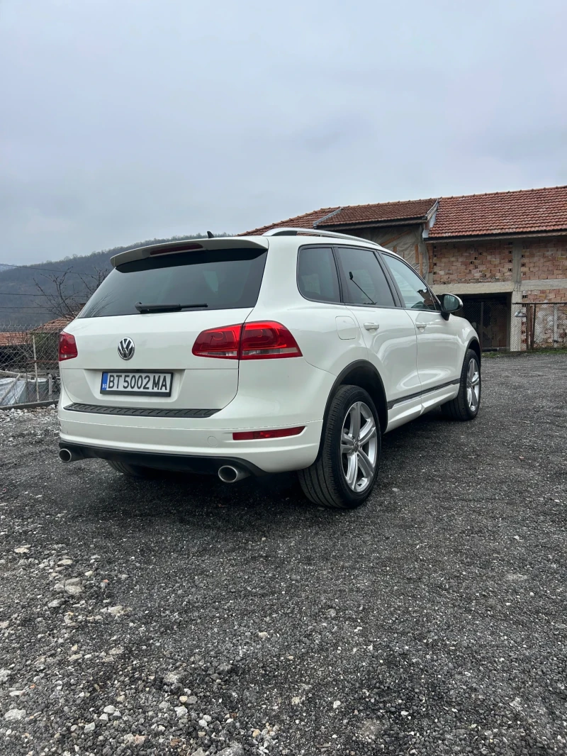 VW Touareg   VW Touareg 3.0TDI R-Line 360КАМЕРИ/Обдухване/Пан, снимка 6 - Автомобили и джипове - 52868119