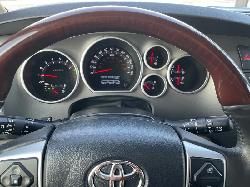 Toyota Sequoia PLATINUM , снимка 7 - Автомобили и джипове - 52964722