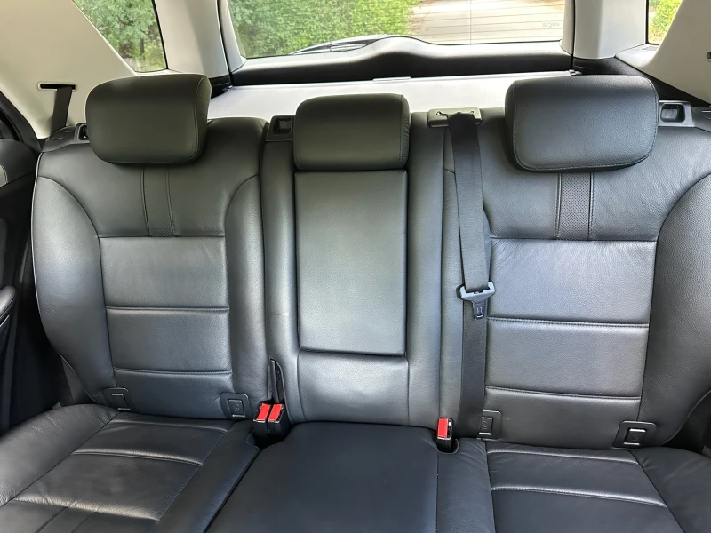 Mercedes-Benz ML 320, снимка 8 - Автомобили и джипове - 53056639