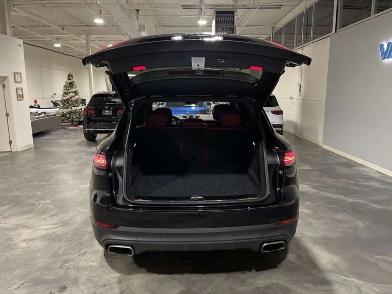 Porsche Cayenne * Type 9YA * CARFAX * ЦЕНА ДО БГ, снимка 7 - Автомобили и джипове - 53383507
