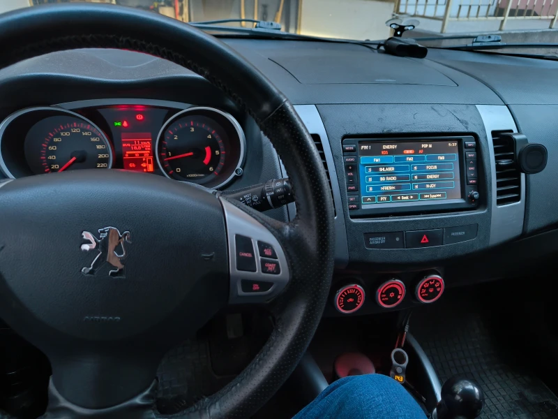 Peugeot 4007, снимка 9 - Автомобили и джипове - 53584780