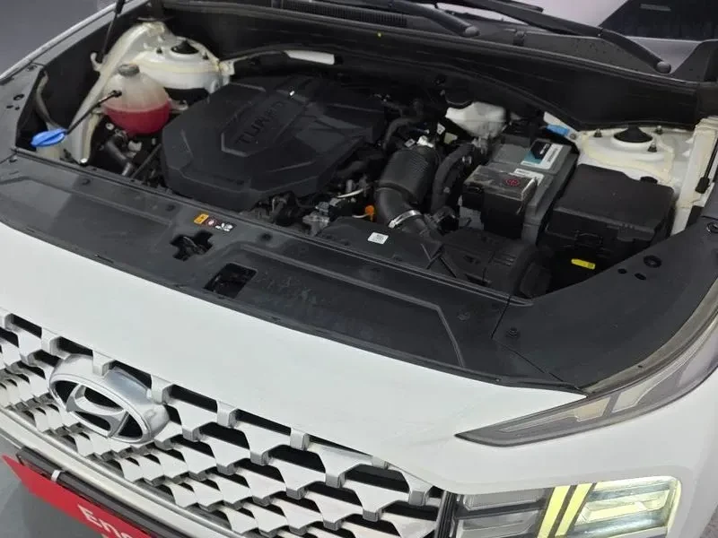 Hyundai Santa fe Diesel 2.2 2WD| 199к.с.| ВКЛ.ТЕХНОТЕСТ и 3м.Г.О, снимка 13 - Автомобили и джипове - 55145837