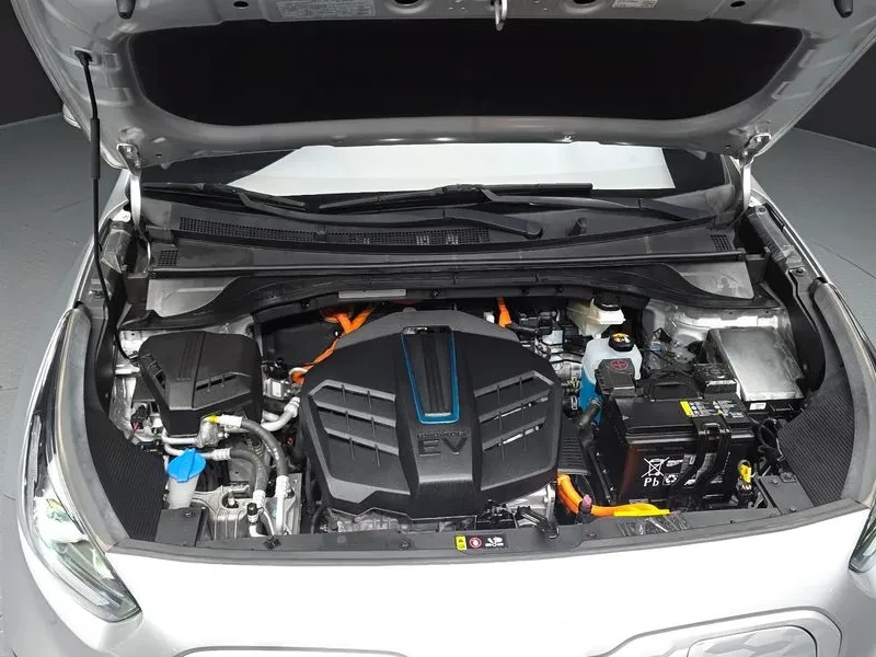 Kia Niro Plus Air, снимка 6 - Автомобили и джипове - 56532600