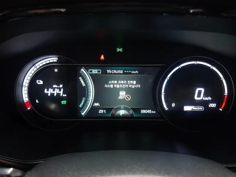 Kia Niro Plus Air, снимка 8 - Автомобили и джипове - 56532600