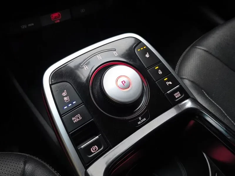 Kia Niro Plus Air, снимка 9 - Автомобили и джипове - 56532600