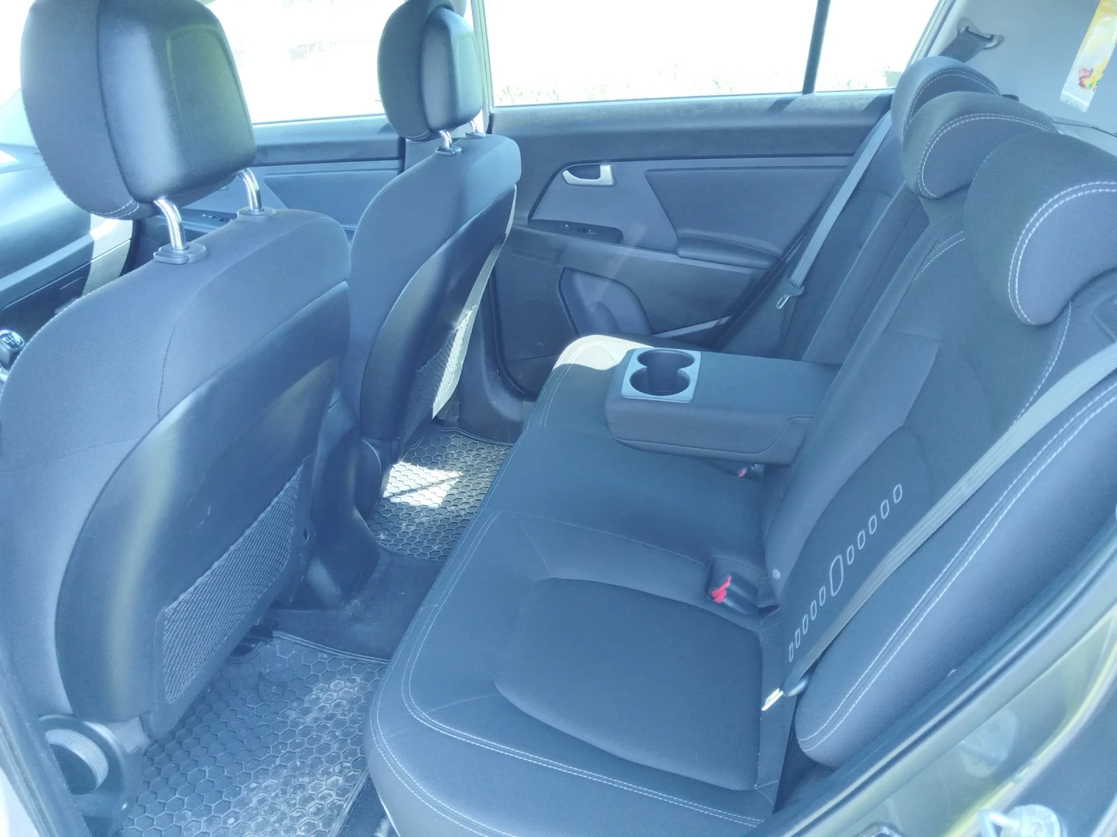Kia Sportage 1.7 crdi 6ск - изображение 9