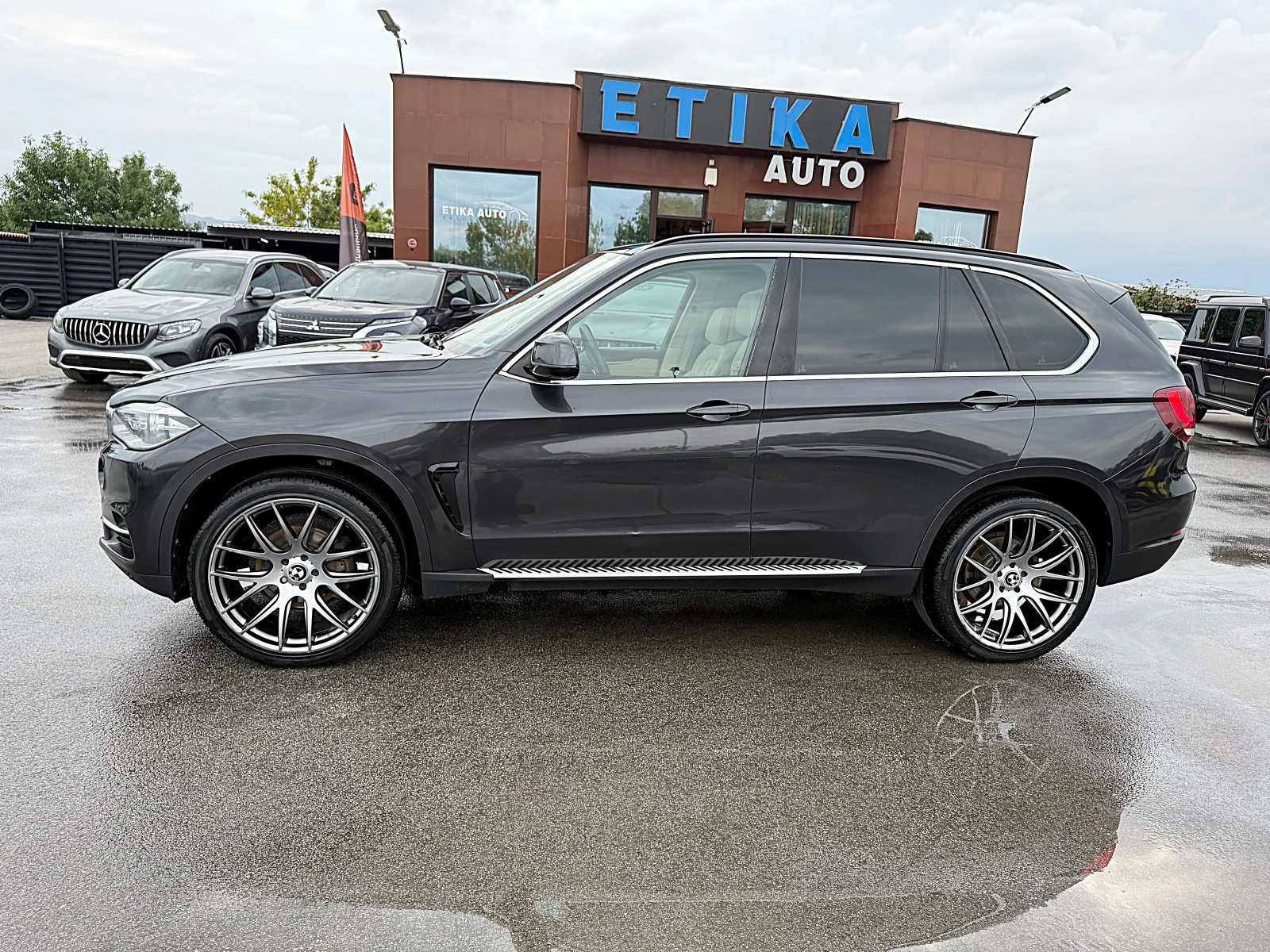BMW X5 SPORT PAKET-4x4-HEAD UP-360 KAMERI-PANORAMA-HARMAN - изображение 5