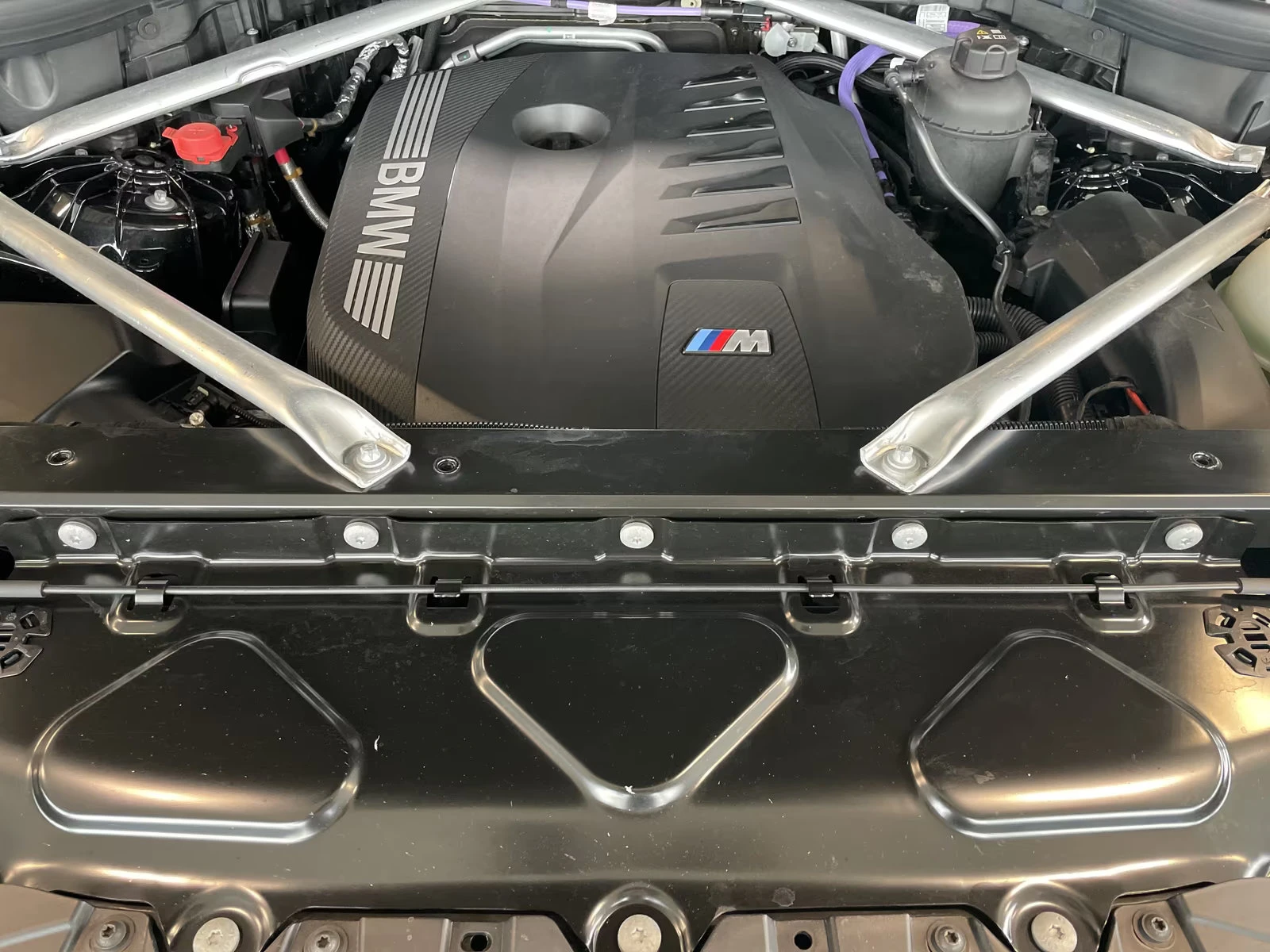 BMW X6 xDRIVE-40i/381HP/M-SPORT/360/HUD/MASSAGE/PANO/833v - изображение 3