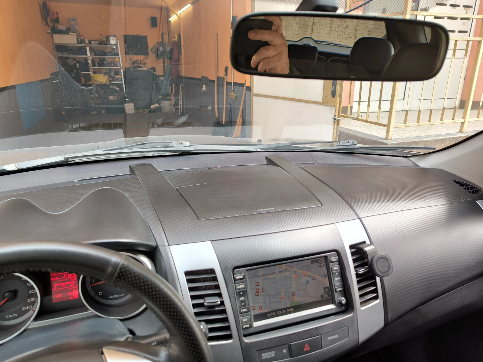 Peugeot 4007, снимка 10 - Автомобили и джипове - 53584780