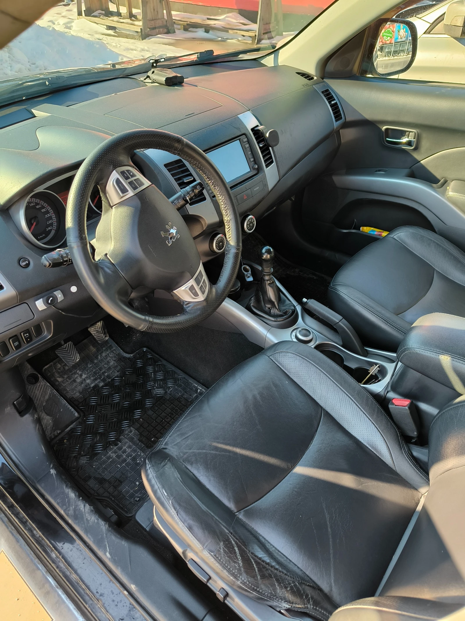 Peugeot 4007, снимка 11 - Автомобили и джипове - 53584780