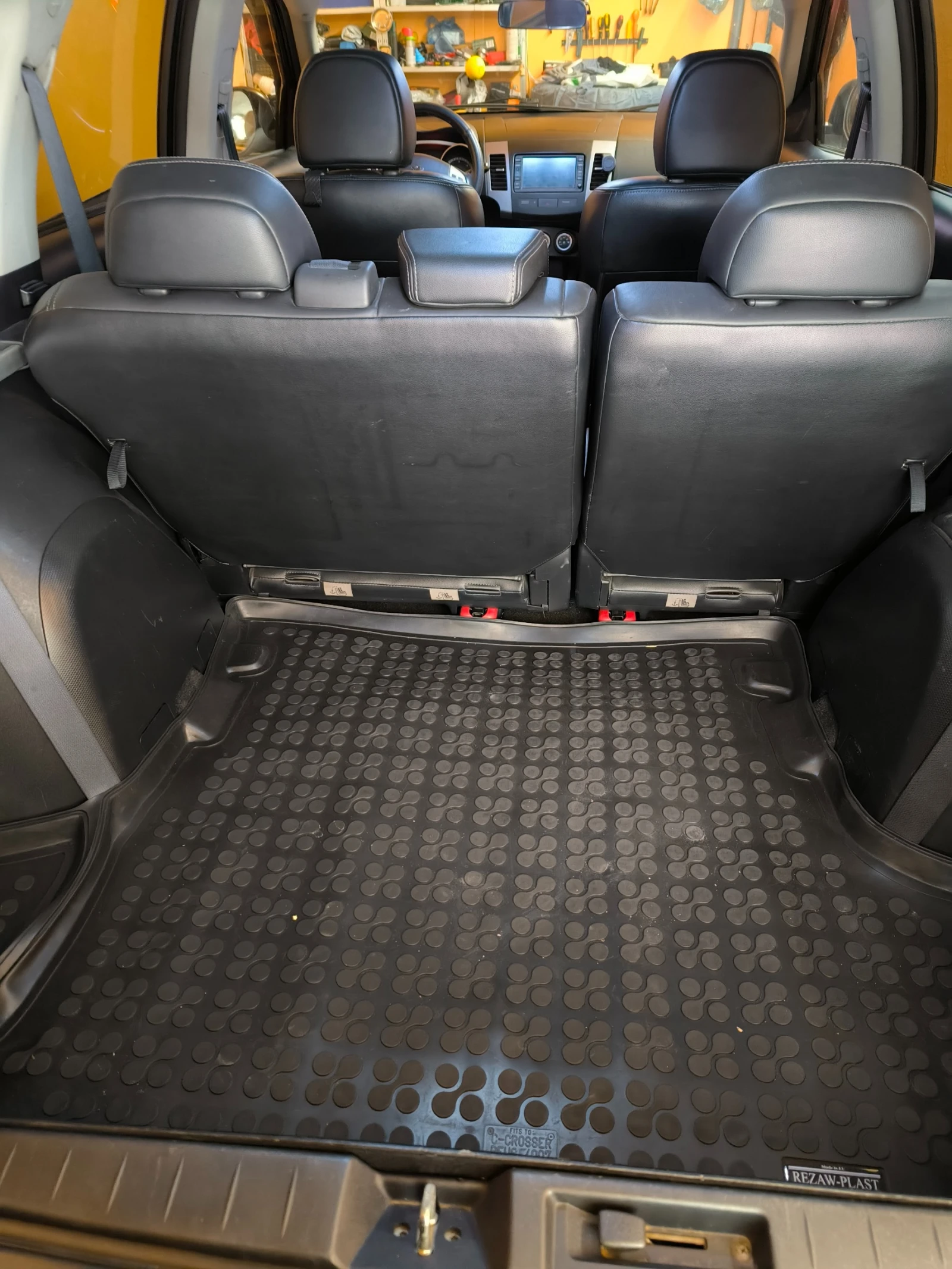 Peugeot 4007, снимка 11 - Автомобили и джипове - 53584780