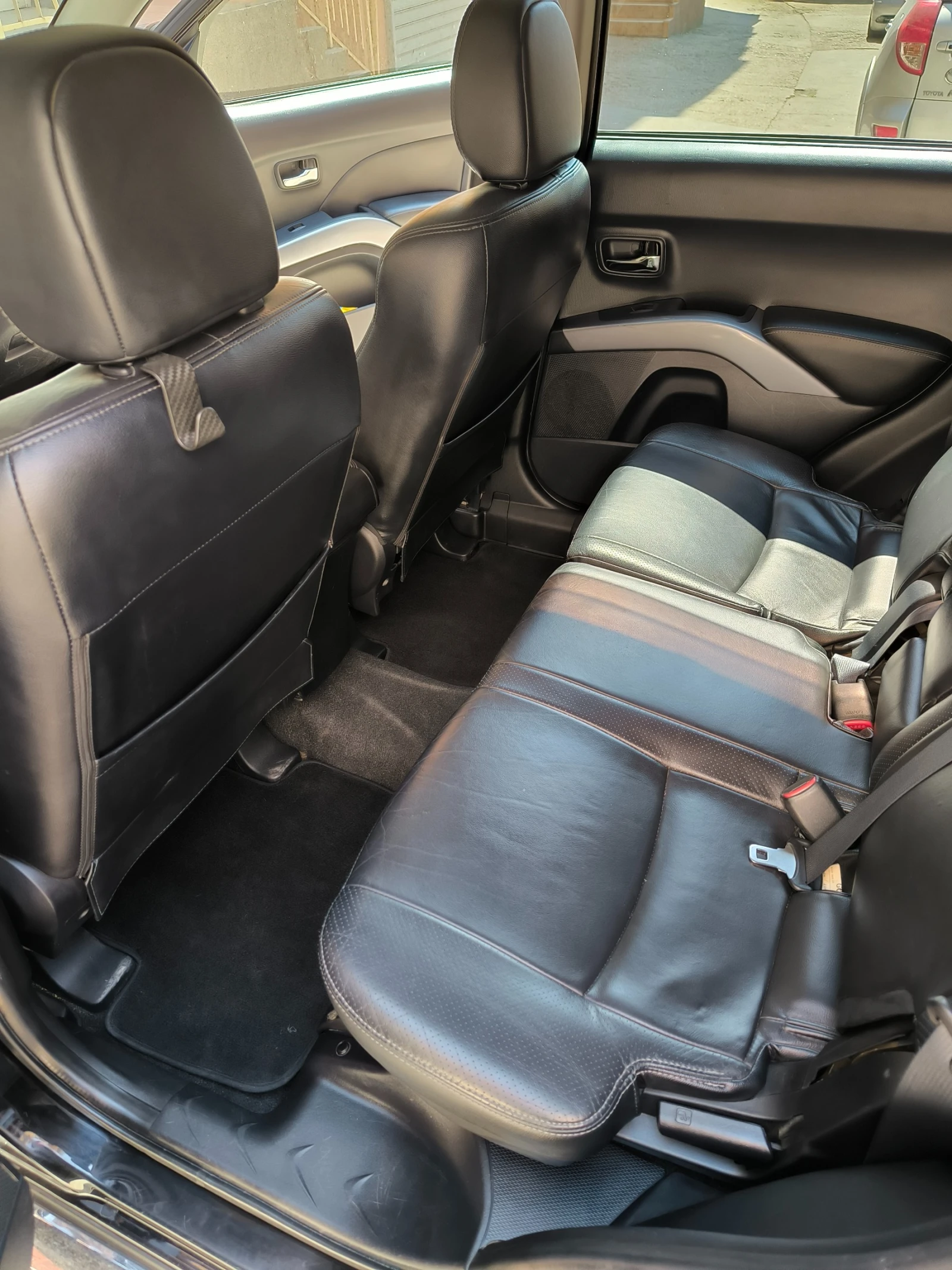 Peugeot 4007, снимка 14 - Автомобили и джипове - 53584780