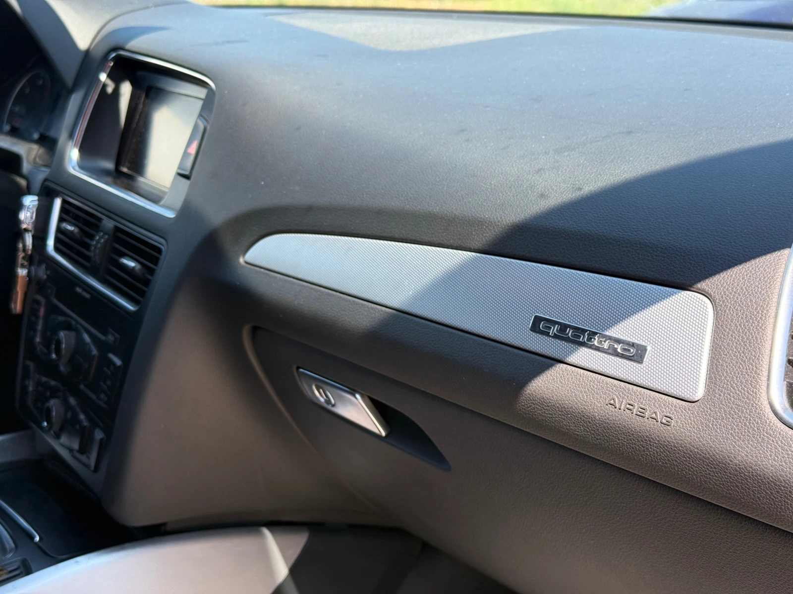 Audi Q5 2.0TDI QUATTRO, снимка 11 - Автомобили и джипове - 54340499