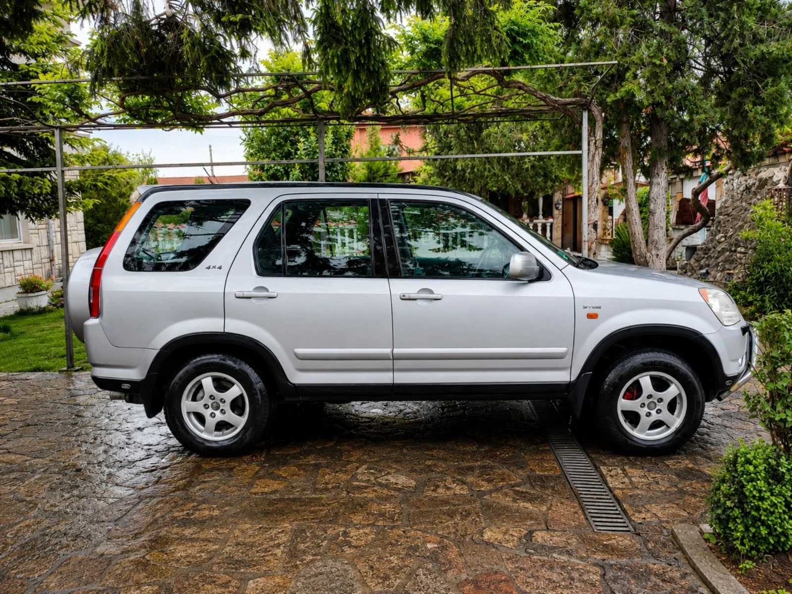 Honda Cr-v, снимка 4 - Автомобили и джипове - 54607884