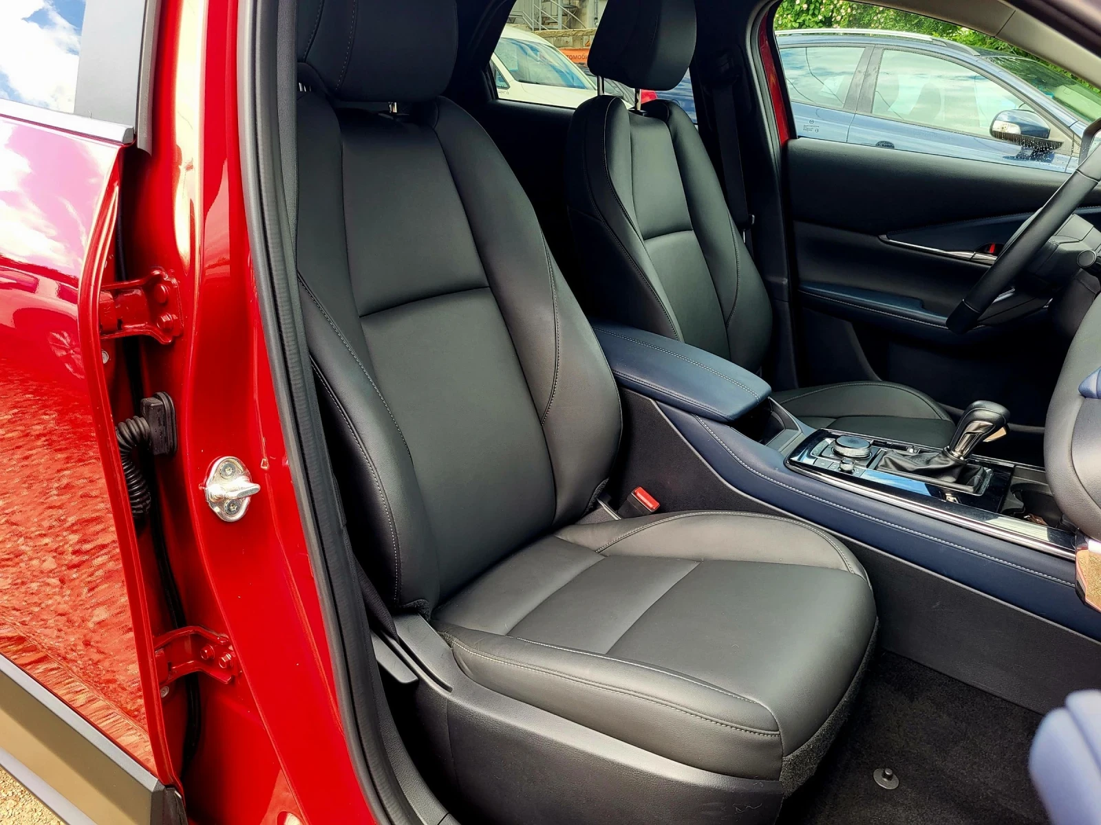 Mazda CX-30 2.5i / Skyactiv-G / 57 000 км. ТОП, снимка 10 - Автомобили и джипове - 54752217