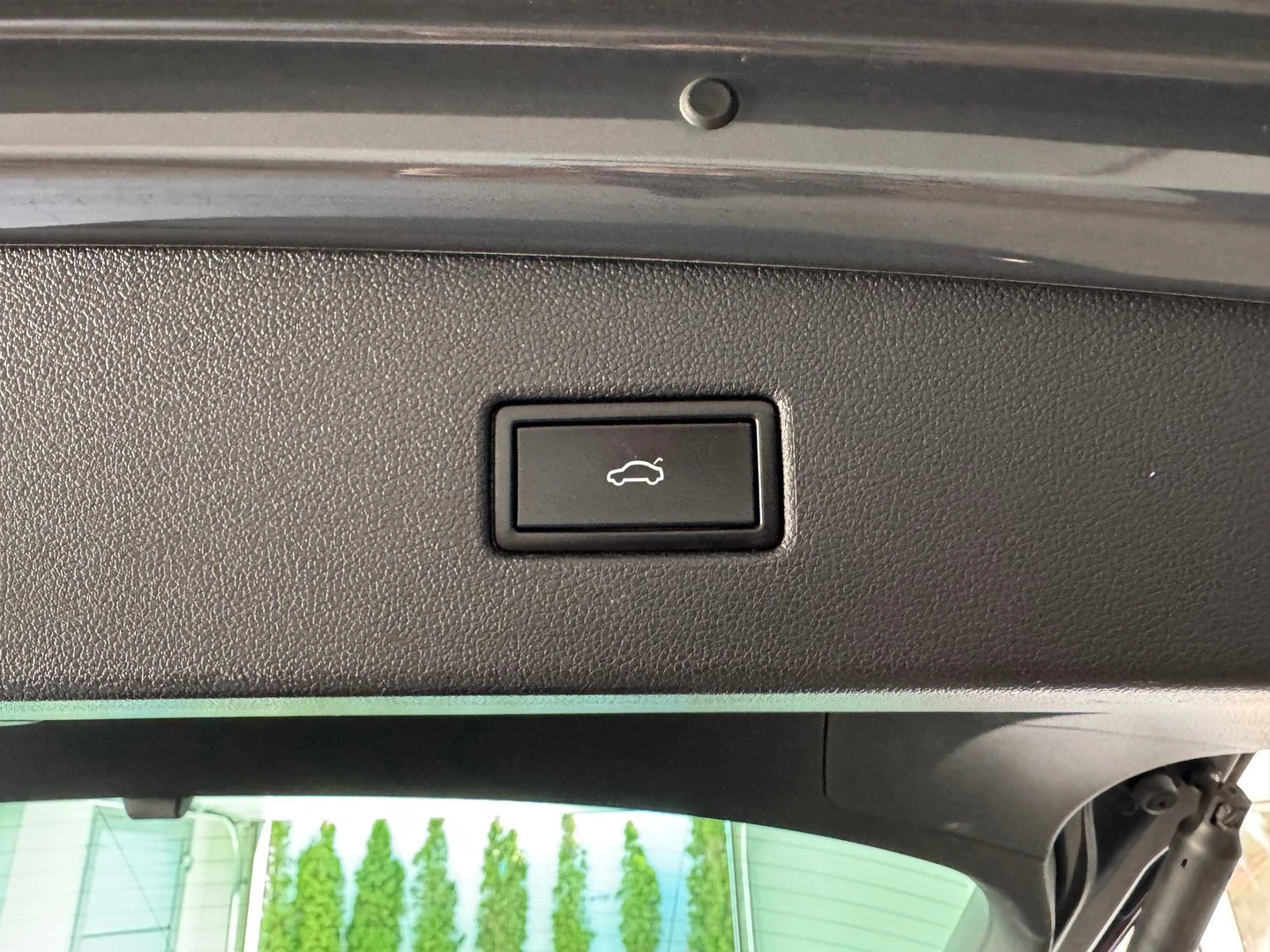 VW Tiguan, снимка 13 - Автомобили и джипове - 56209386