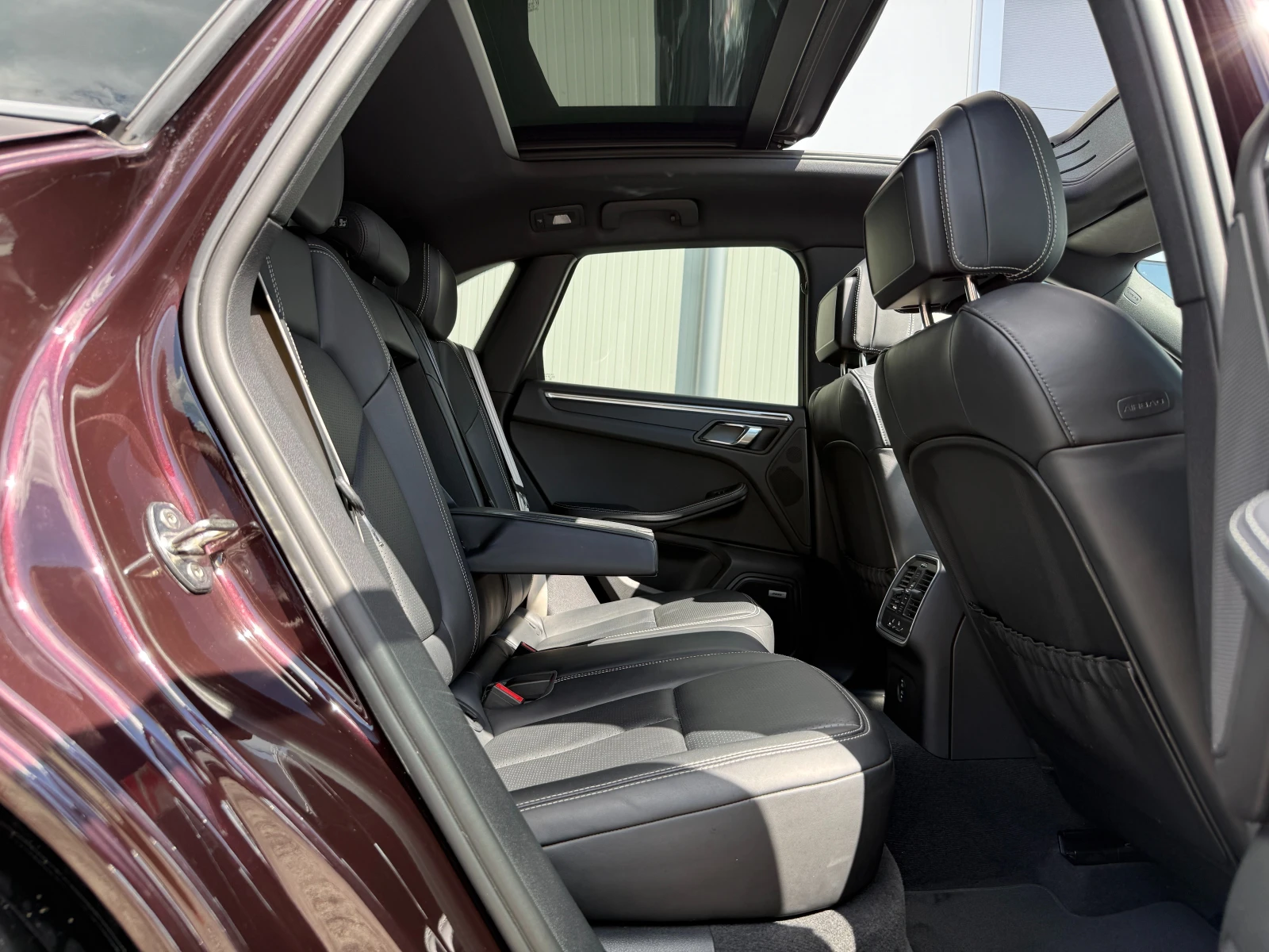 Porsche Macan Т Реален Пробег закупен от Porsche , снимка 14 - Автомобили и джипове - 55036826