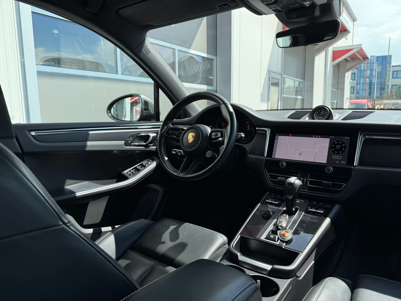 Porsche Macan Т Реален Пробег закупен от Porsche , снимка 10 - Автомобили и джипове - 55036826