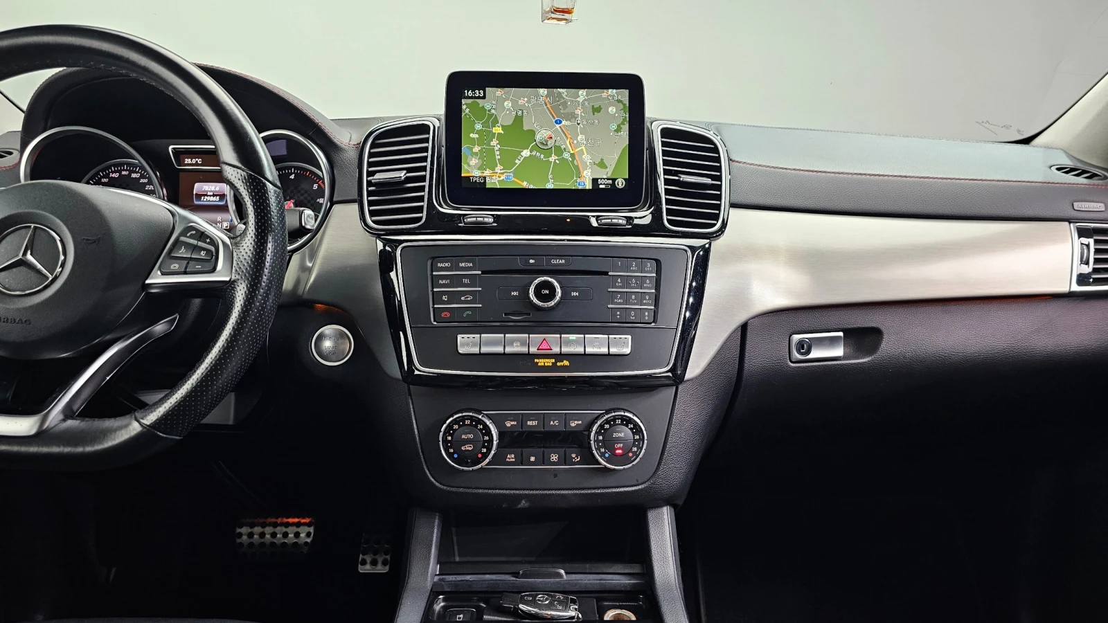 Mercedes-Benz GLE 350 4Matic * 360 * ПОДГРЕВИ * HARMAN KARDON * ЛЮК, снимка 13 - Автомобили и джипове - 55198981