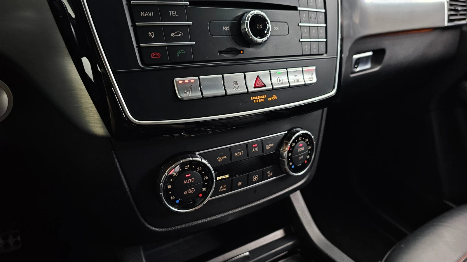 Mercedes-Benz GLE 350 4Matic * 360 * ПОДГРЕВИ * HARMAN KARDON * ЛЮК, снимка 17 - Автомобили и джипове - 55198981