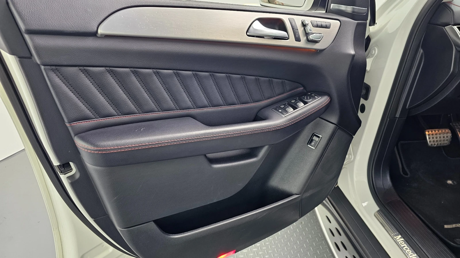 Mercedes-Benz GLE 350 4Matic * 360 * ПОДГРЕВИ * HARMAN KARDON * ЛЮК, снимка 6 - Автомобили и джипове - 55198981