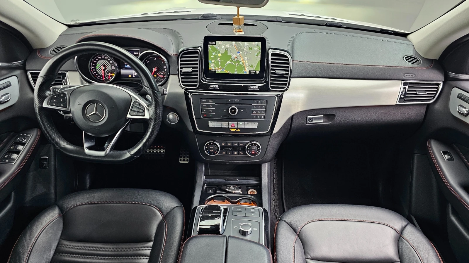 Mercedes-Benz GLE 350 4Matic * 360 * ПОДГРЕВИ * HARMAN KARDON * ЛЮК, снимка 4 - Автомобили и джипове - 55198981